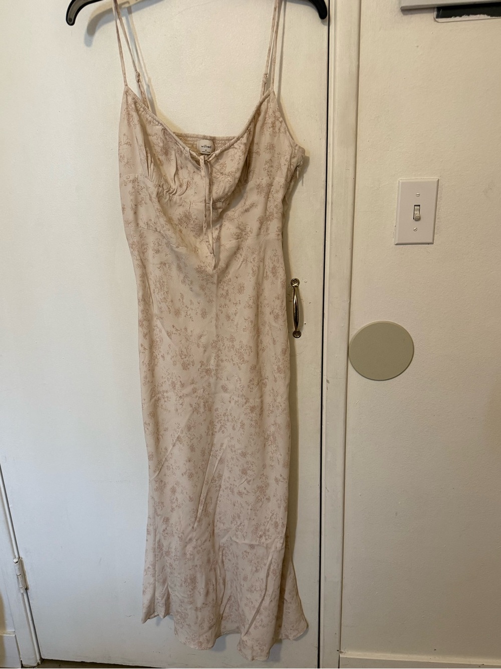 Wilfred Pale Beige Floral Slip Dress